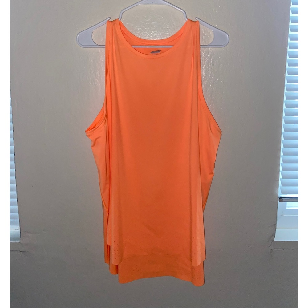 Athletic tank top